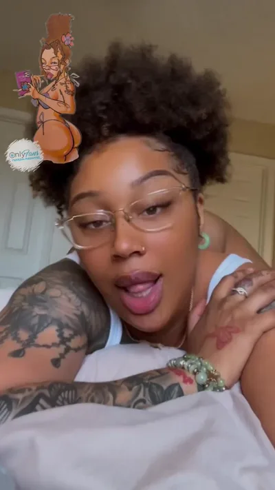 Masokiss Aka dominates her man with her feet and solo skills in Onlyfans Video Im Just A Horny Girl