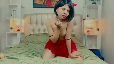Emy Lewis gets naughty with a dildo in today's manyvids cosplay video