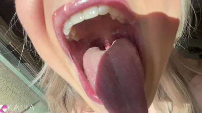 Kaiia Eve's First Date Goes Wild: Watch Her Get Herself Pounded & Shrinks Smothers