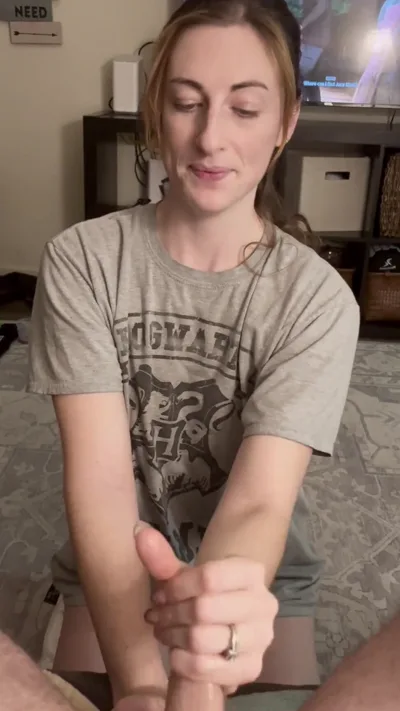 Cay Wild Aka Thecay Wild's exclusive homemade video: Relaxing with Onlyfans