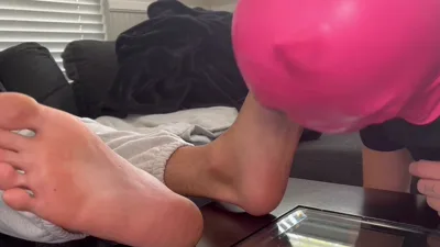 Watch Robin Soles dominate and humiliate with her feet inexclusive video Onlyfans Exclusive