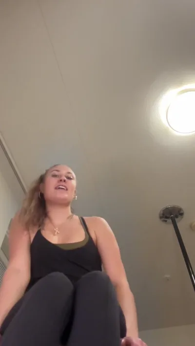 Onlyfans Exclusive: Kinky goddessbast dominates her sub with kinky feet fetish