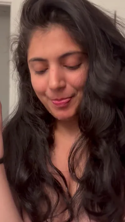 Rmiiix69's hot homemade video - Onlyfans exclusive HD video of me getting off with a dildo camera in the real world
