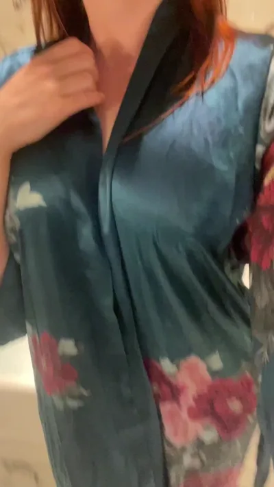 Scarlet Vice's Exclusive Onlyfans Foot Fetish: Long Hot Baths, Real Hd Video