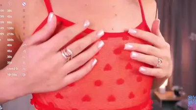 Cinacandy goes wild with her favorite toys in hot lesbian action on webcam