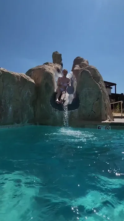 Miss Rachel Aka Miss Nosoul enjoys her trip to Utah, gets a creamy treat, & gets her feet wet with a poolside treat