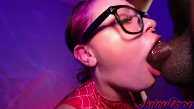 JuicyDropss gets spooky with a big load in her mouth in POV!