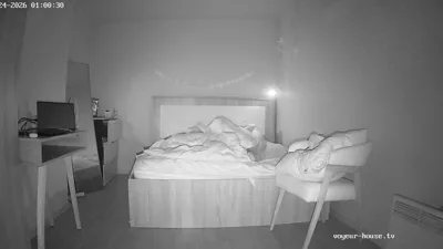Kecy, Sun's intense fuck session in the bedroom - watch now!