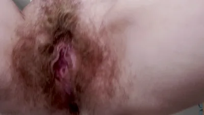 Watch Mature_cunt's hairy pussy get extreme close-ups and pussyspreading