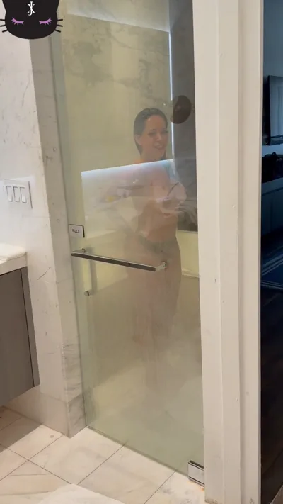 Jaylajasmine Aka Thatcouplejx dominates with her hot solo skills on Got A Little Steamy Single Hd Video Onlyf