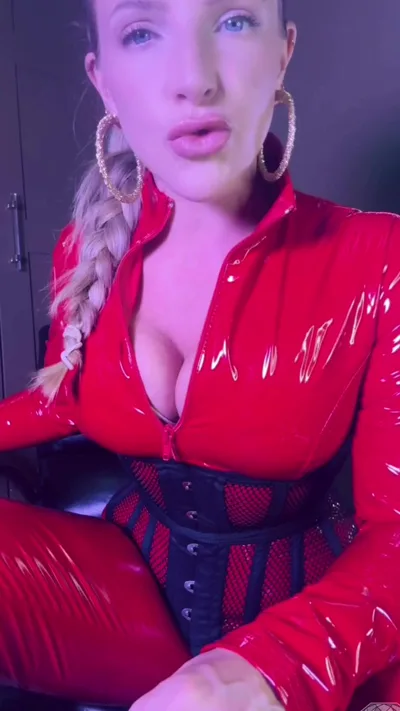 Jessica Jewels dominates and screams for more in Onlyfans Exclusive Video Scream It For Me 3M