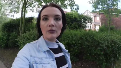 Faye Taylor gets her jeans wet and wild in public - exhibitionism!