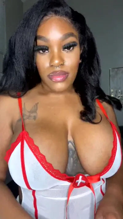Watch Oh So Juicy get back to work with a homemade video on Onlyfans