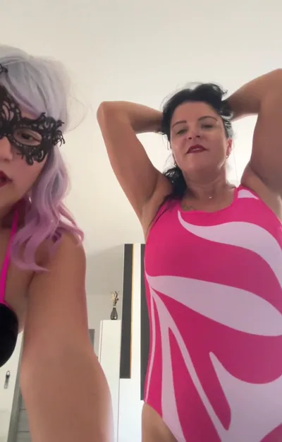 PrettyPrincess220 dominates and farts in HD Onlyfans video