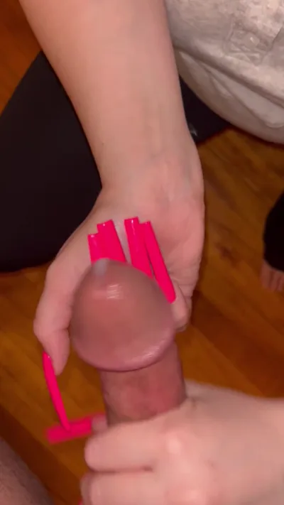 Lexie Nails dominates Aka Snow with her real fetish in exclusive Onlyfans video