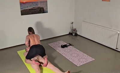 Watch Onlyfans model Physiomama's exclusive homemade video - Noniiin's first time ever on camera!