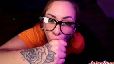 JuicyDropss and her many vids: A BBC cosplay with Velma JuicyDropss