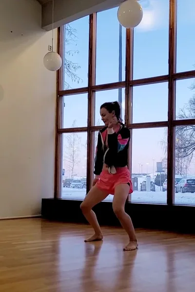 Watch Aka Physiomama's exclusive homemade video: Real girl gets hot and heavy in HD