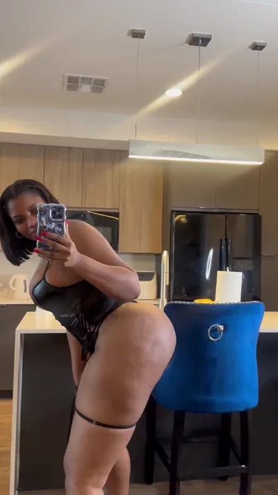 Barbie Is Juicy's HD Onlyfans Video: A Freaky Amateur Girl's Natural Aids in HD