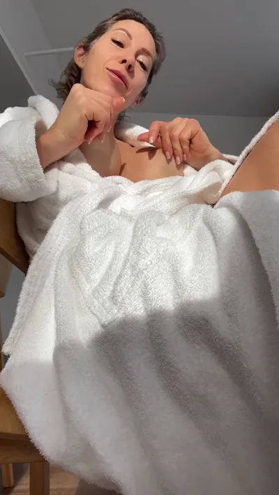 Yourfriendshotmomvip's exclusive morning sex tape with Aka Myicklesecret 02, trending model, featuring real girl, exclusive homemade