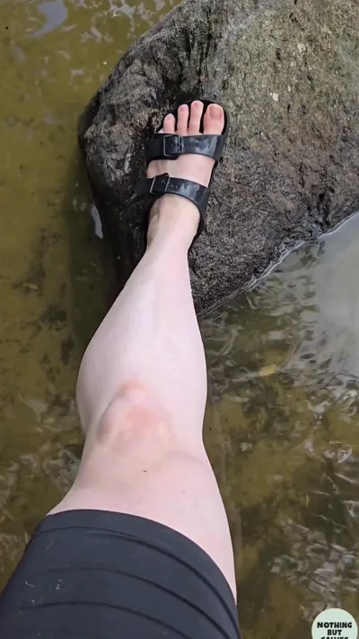 Nothingbutcalves dominates in exclusive summertime fetish video with her kinky feet in the water