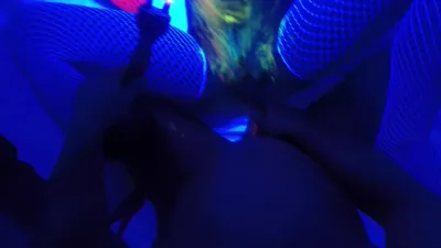 Secretcrush gets her tight ass drilled while flashing in a bikini and painting her body with oil
