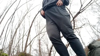 Vasilissa Manyvids strips down & pees in public park for your pleasure