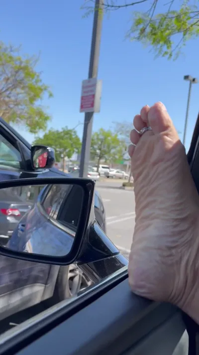 Watch U505203841's Onlyfans Exclusive HD Video: Getting Kinky with Ety Feet