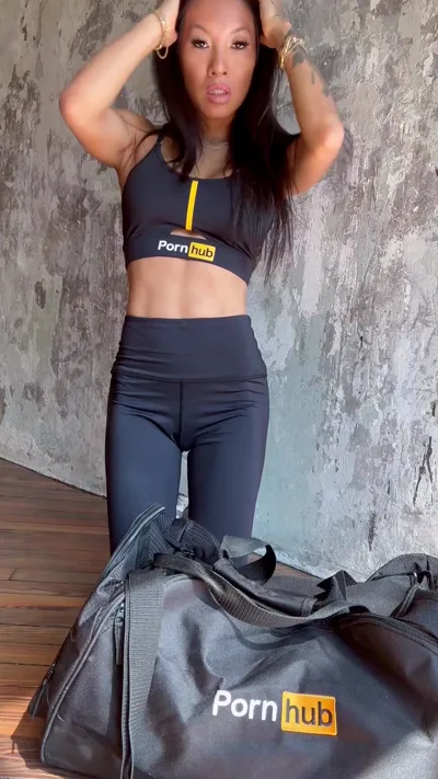 Asa Akira gets off hard in Onlyfans Video - Aka Asaakira's First Time!