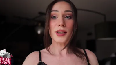 Mayaeyes Manyvids: Safeforwork Beauty Creation with Beauty and Helpful Tips