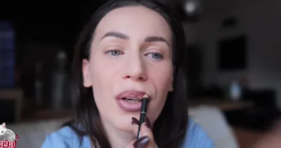Mayaeyes' 10 minute makeup tutorial for the blind & needy