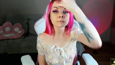 AmilyRose69 gets her skinny body painted with pig's nose in a twisted alt-girl fetish video