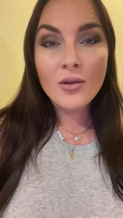 Get dominated by Goddess Emerald Aka Emerald - Onlyfans Exclusive HD Video