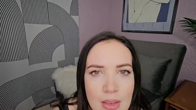 Faye Taylor gets her tight pussy drilled by her room mate before a date