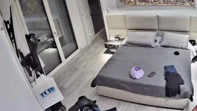 Hidden Zone spies on upskirt beachcabin play in the shower