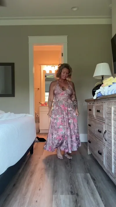 Aka Pixxarmom dominates you in exclusive femdom video - Onlyfans exclusive HD video