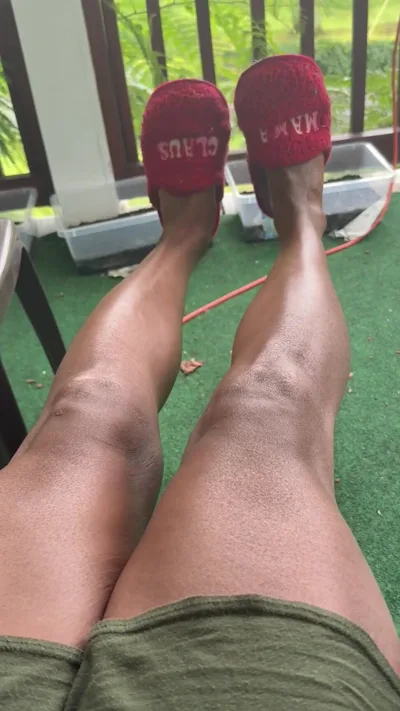Watch Mistresstoy198242 dominate you with her real-life feet and horizontals in Onlyfans Onlyfans Video Me Toes &