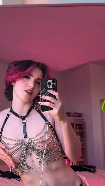 Lana Bee's hot homemade video will make you drool with excitement! Onlyfans Exclusive Video