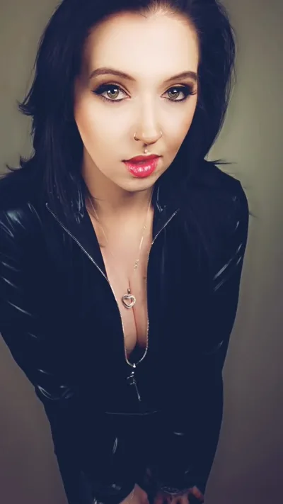 Kaythorns dominates Aka Fallenthorns in hot solo action - Onlyfans Video