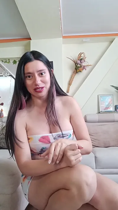 Tiara Alvarez dominates her submissive with real fetish and domination