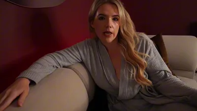 Anna Scot dominates with her twisted stepsis in this influencer sfw video