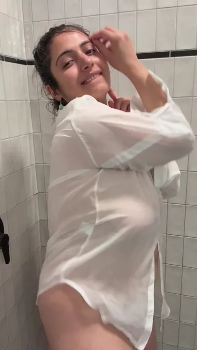 Rmiiix69's Onlyfans Exclusive Hd Video: Aka Rmiiix69 Gets Showered Before The Big Show