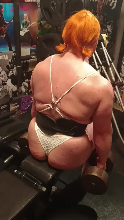 Anna K Powerlifter dominates with real fetish and exclusive training in swimsuit