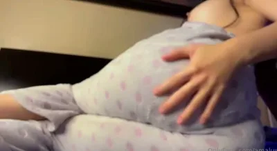 Exclusive Amaluwu8 domination video with exclusive solo play and fetish play action