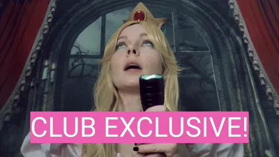 Ashley Bardot gets her feet and virtual ass slammed by a ghost in her Mansion