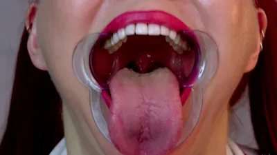 Kylee Nash's messy mouth takes on the spreader's BBC