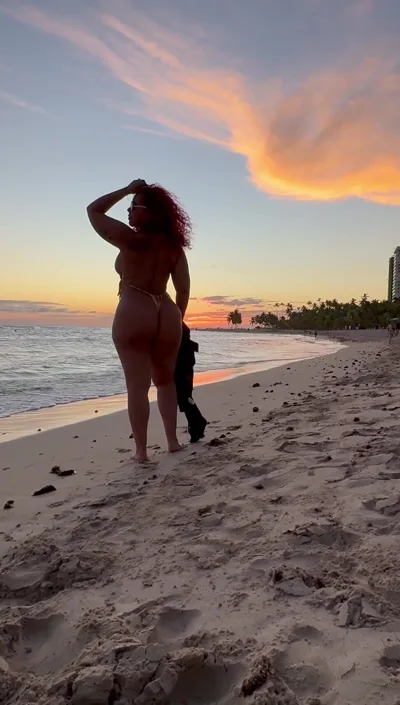 Watch Mrs Callace dominate your best friend with her real kinky fetish video - Onlyfans exclusive!