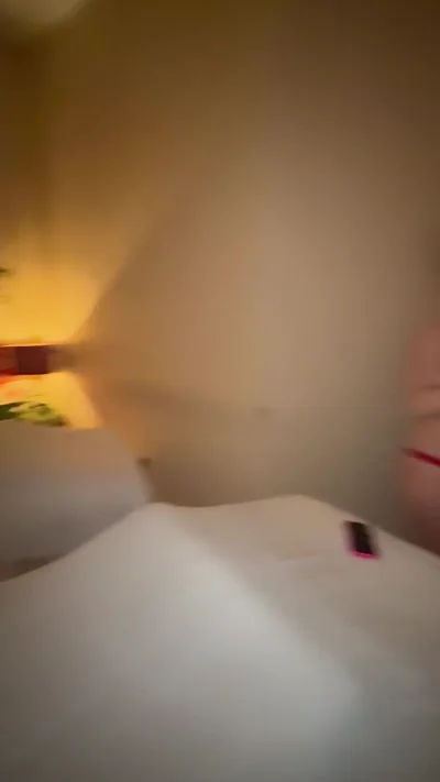 Redfox1075's exclusive homemade video: Aka Redfox1075's onlyfans video with a natural girl's deep titty massage
