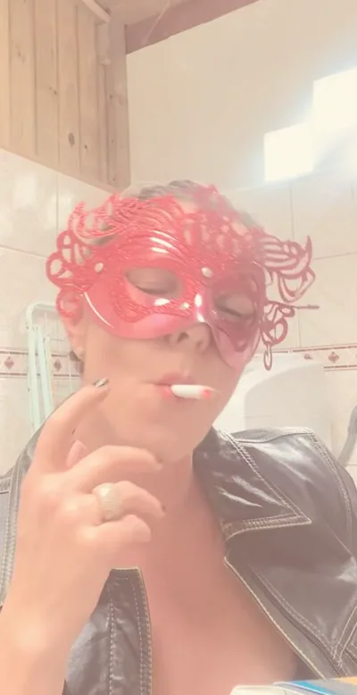 Mask Girls Fenix gets wild with a vibrator and a big tit in hot amateur action!