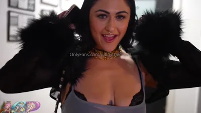 Exclusive footage of Gibbytheclown dominating in real HD with her feet in latex and mistress in HD